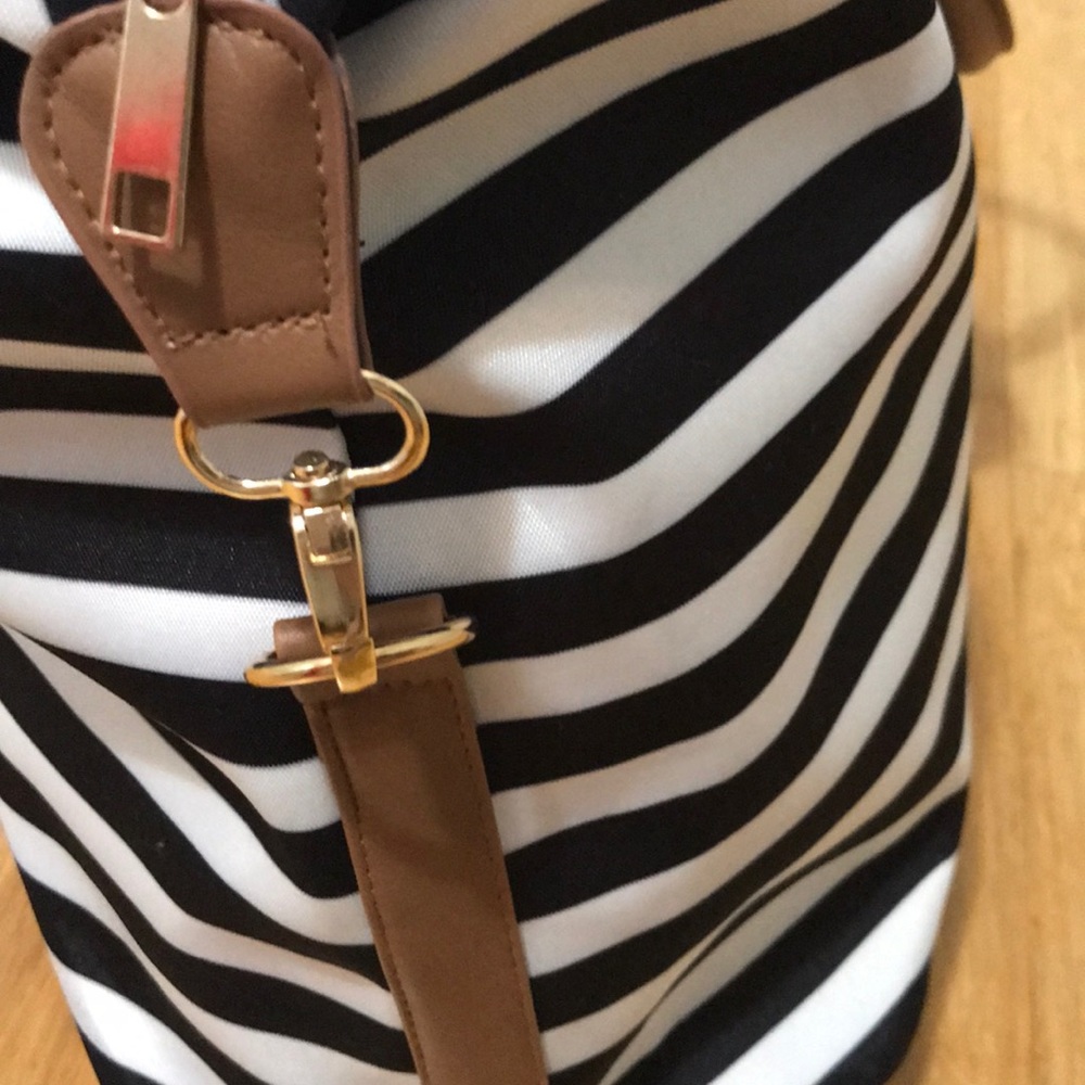 Weekender Bag Floral, Animal print, stripes - Picture 6 of 7
